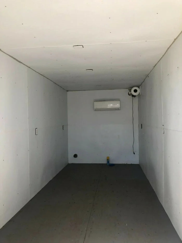 Shipping container 20 ft Insulated Greenhouse image 2