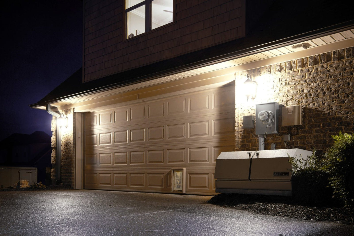 Champion 14-kW aXis Home Standby Generator with 100-Amp Whole House Switch (CA) image 5