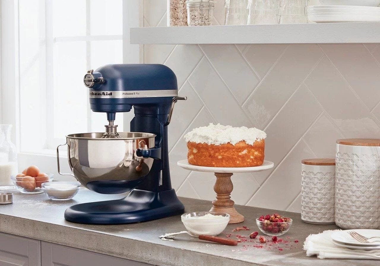 KitchenAid – Pro 5™ Plus 5 Quart Bowl-Lift Stand Mixer – Ink Blue image 2