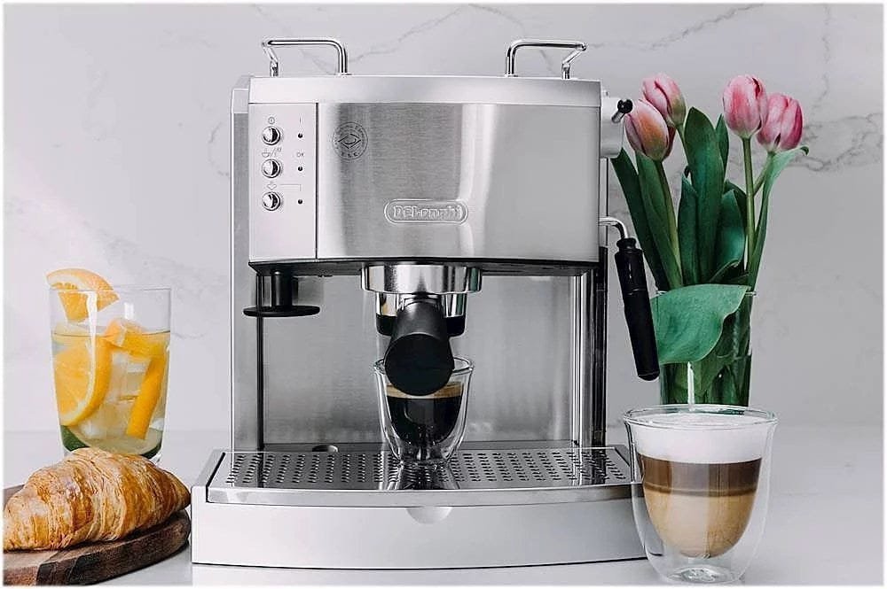 De’Longhi – Espresso Machine with 15 bars of pressure, Milk Frother and removable water tank – Stainless Steel image 6