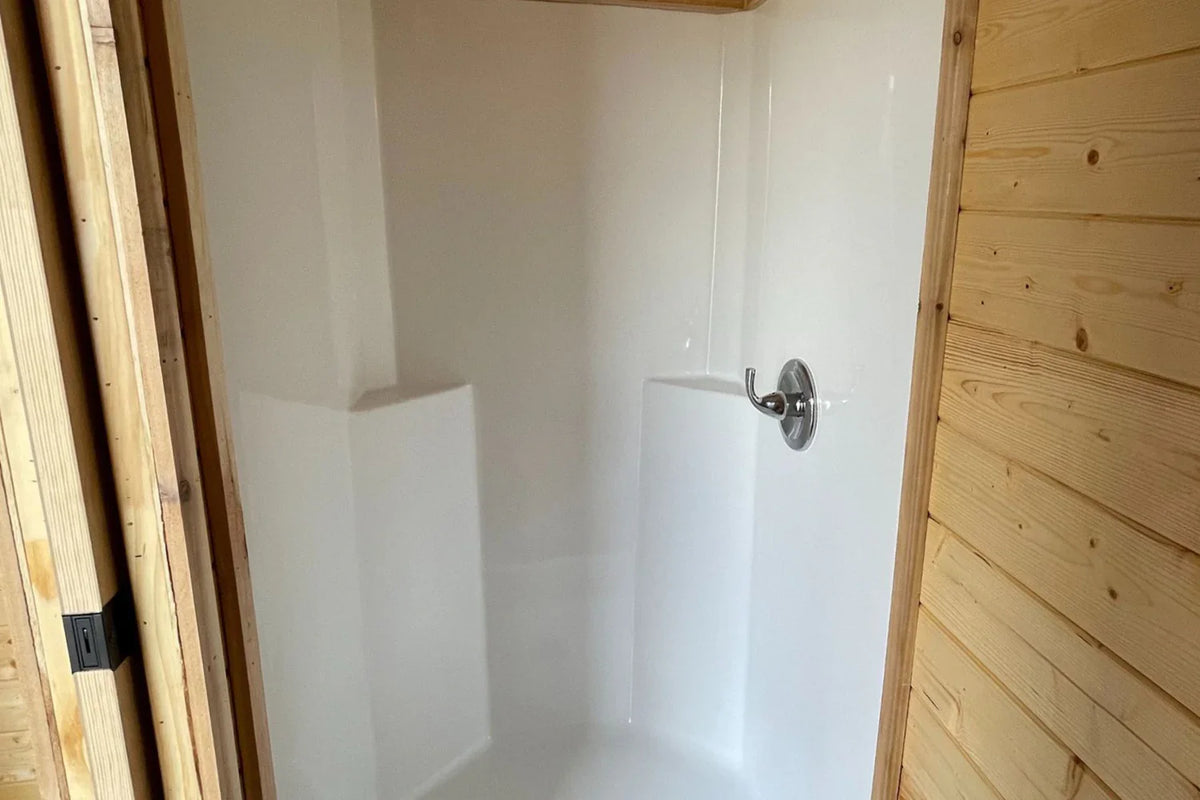 20ft Retreat Cabin Shipping Container (20STRCBN) image 5