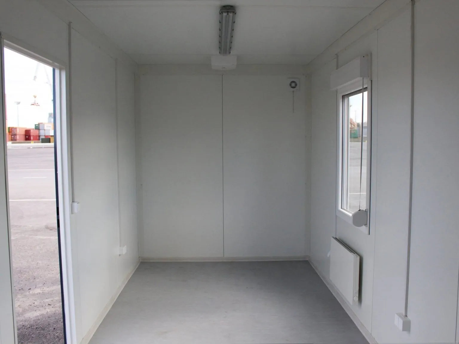 20′ Office Container image 6